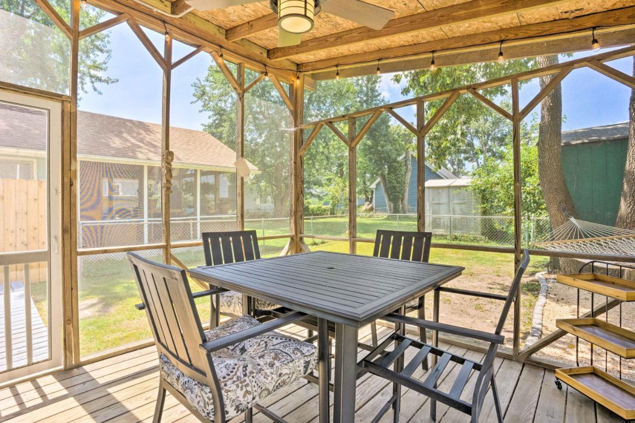 Chic Cottage With Private Yard Steps To Beach! Colonial Beach Zewnętrze zdjęcie